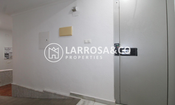 Resale - Apartment - Torrevieja - Habaneras