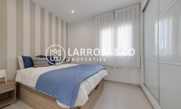 Resale - Bungalow - Torrevieja - Sector 25