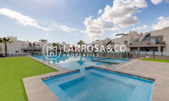 Resale - Bungalow - Torrevieja - Sector 25