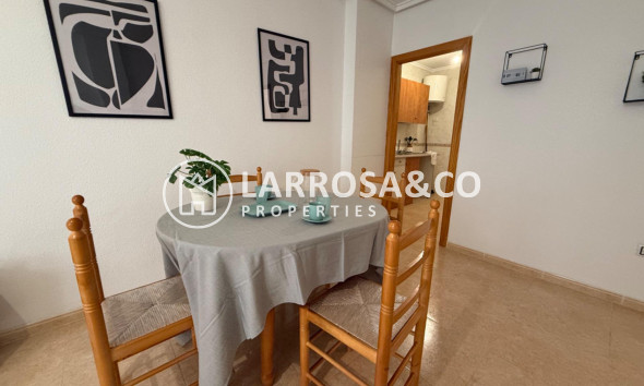 Resale - Apartment - Torrevieja - Centro