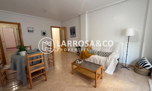 Resale - Apartment - Torrevieja - Centro