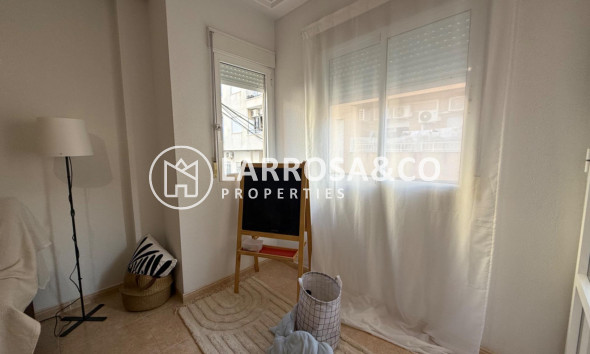 Resale - Apartment - Torrevieja - Centro