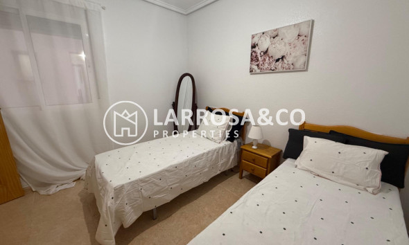 Resale - Apartment - Torrevieja - Centro