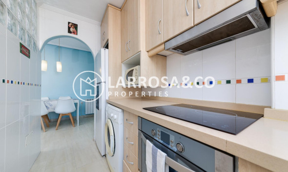 Resale - Apartment - Torrevieja - Centro