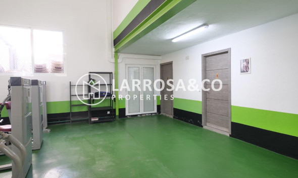 Resale - Commercial space - Almoradí