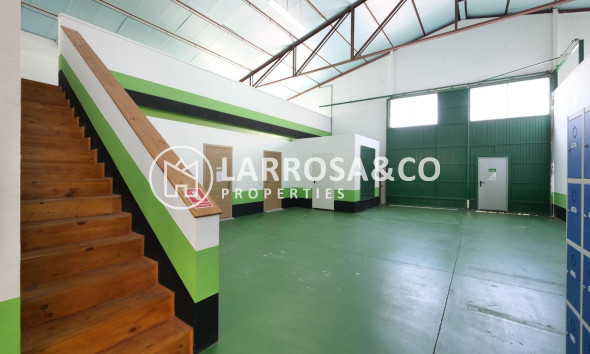 Resale - Commercial space - Almoradí