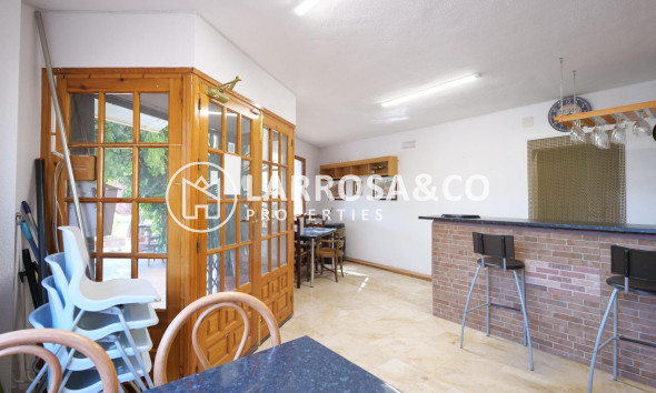 Resale - Commercial space - Almoradí