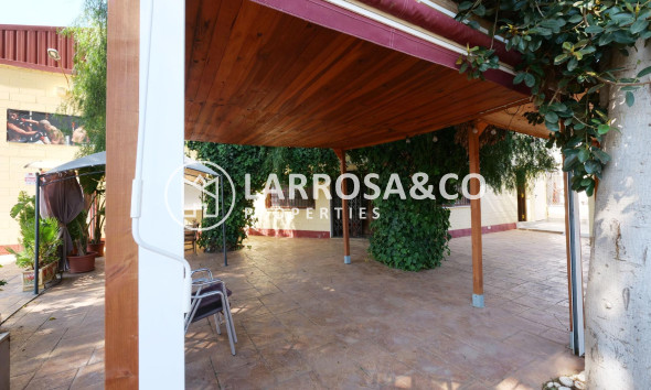 Resale - Commercial space - Almoradí