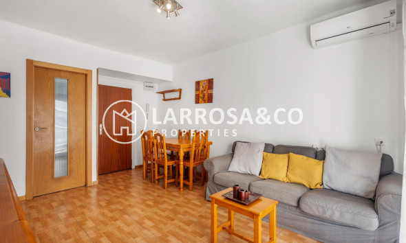 Resale - Apartment - Torrevieja - Estacion de autobuses