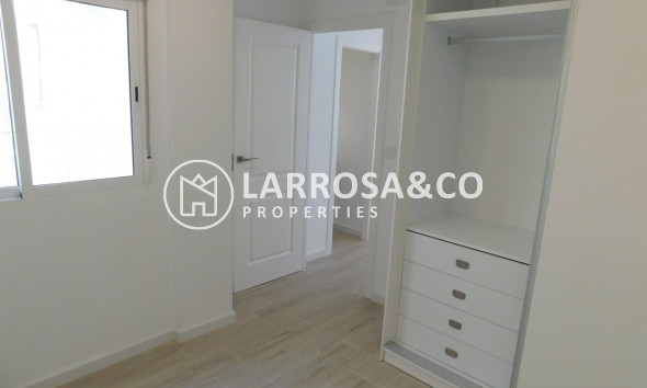 Reventa - Apartamento - Torrevieja - La Mata