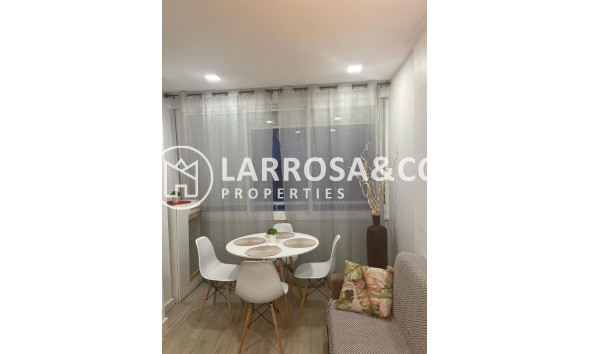 Reventa - Apartamento - Torrevieja - La Mata