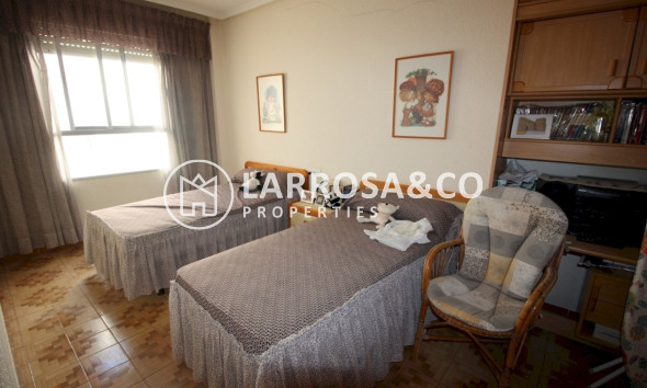 Resale - Apartment - Guardamar del Segura - Playa centro