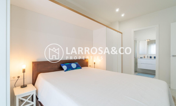 Resale - Apartment - Orihuela costa - Los Dolses