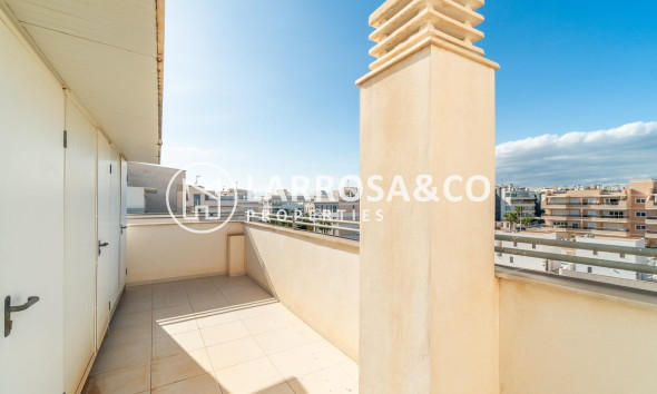 Resale - Apartment - Orihuela costa - Los Dolses