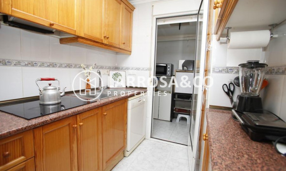 Resale - Apartment - Torrevieja - Playa del cura