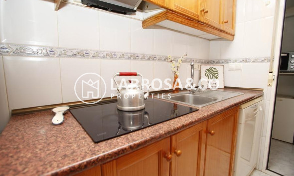 Resale - Apartment - Torrevieja - Playa del cura