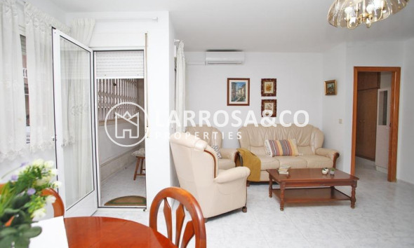 Resale - Apartment - Torrevieja - Playa del cura