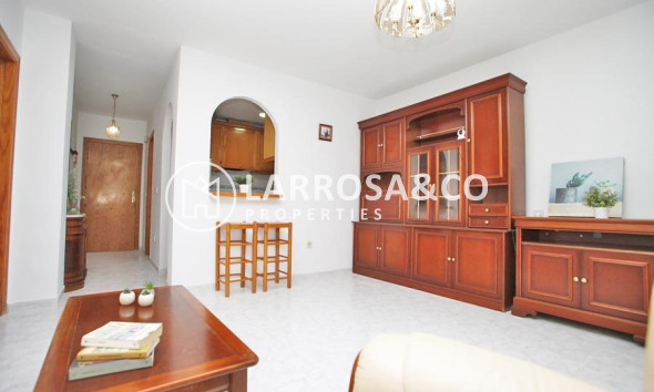 Resale - Apartment - Torrevieja - Playa del cura