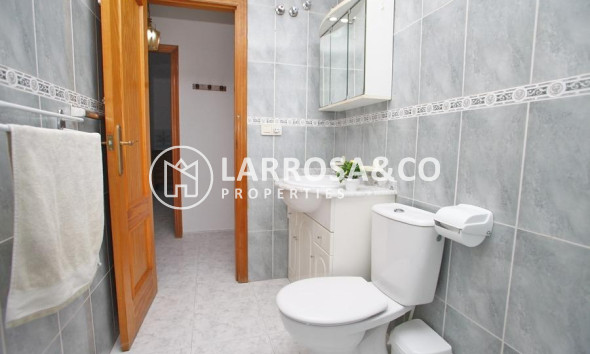 Resale - Apartment - Torrevieja - Playa del cura