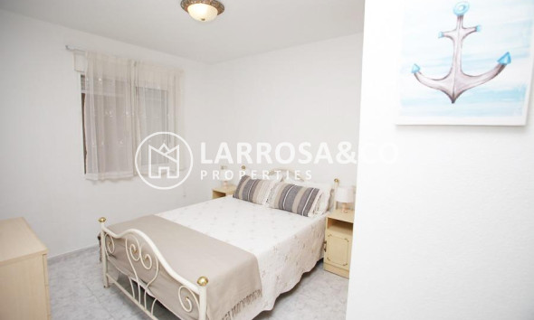 Resale - Apartment - Torrevieja - Playa del cura