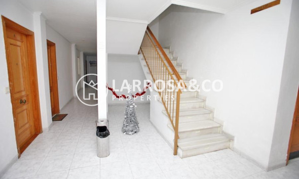 Resale - Apartment - Torrevieja - Playa del cura