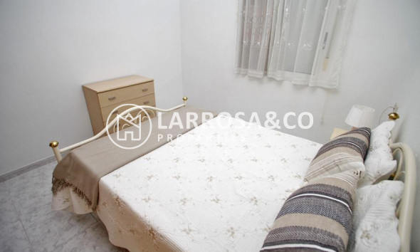 Resale - Apartment - Torrevieja - Playa del cura