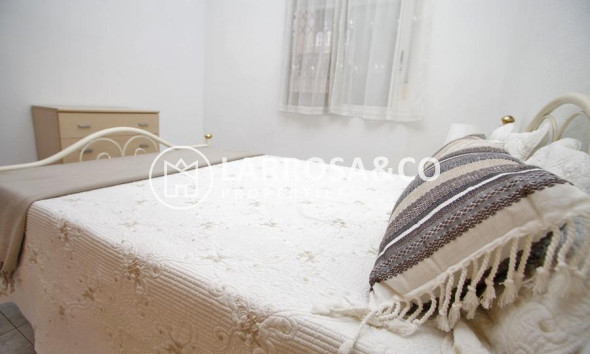 Resale - Apartment - Torrevieja - Playa del cura