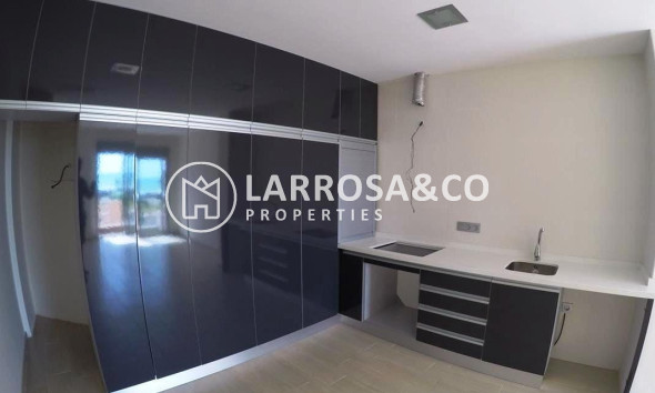 new-building-apartment-guardamar-del-segura-beach-kitchen-on2050c