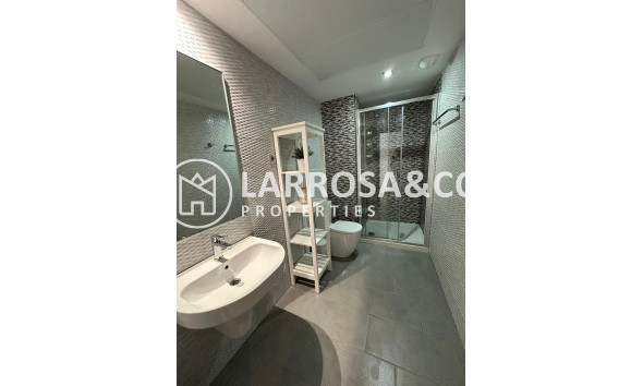 Reventa - Apartamento - Torrevieja - La Mata