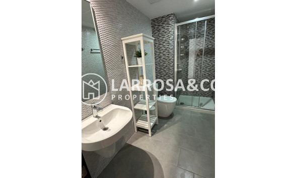 Reventa - Apartamento - Torrevieja - La Mata