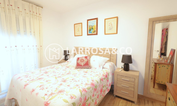 Herverkoop - Semi-detached house - Torrevieja - Playa de los Naufragos