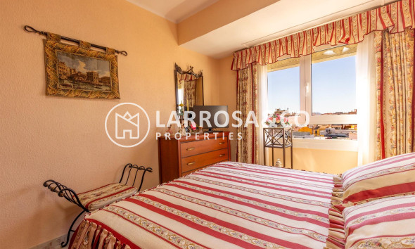 Reventa - Apartamento - Orihuela - Los Huertos