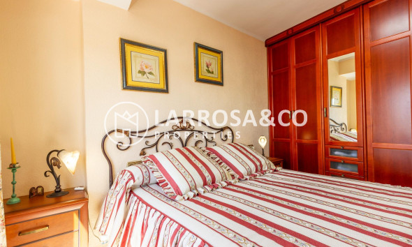 Reventa - Apartamento - Orihuela - Los Huertos