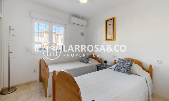 Reventa - Chalet - Orihuela costa - Playa Flamenca