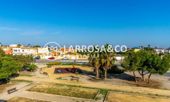 Reventa - Atico - Orihuela - Urbanización Perla del Mar