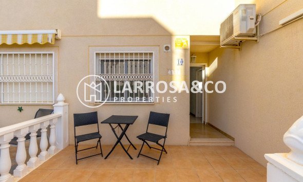 Resale - Apartment - Orihuela costa - Las Mimosas