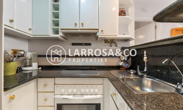 Resale - Apartment - Torrevieja - Habaneras