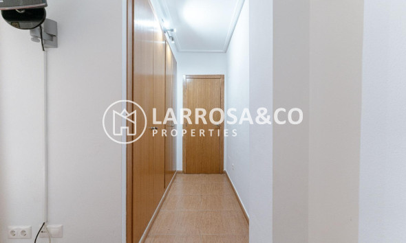 Resale - Apartment - Torrevieja - Playa del cura