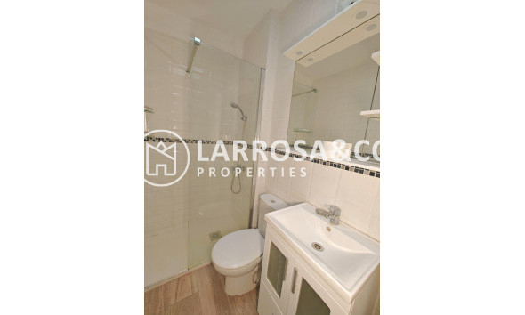 Resale - Apartment - Torrevieja - Parque las naciones