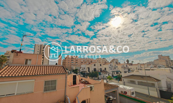 Resale - Apartment - Torrevieja - Parque las naciones