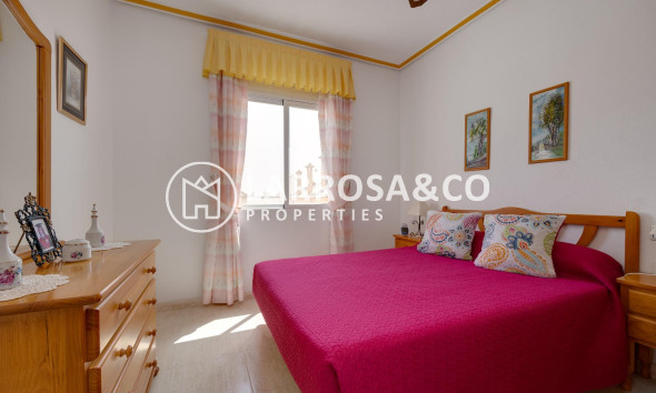 Reventa - Bungalow - Torrevieja - Aguas Nuevas