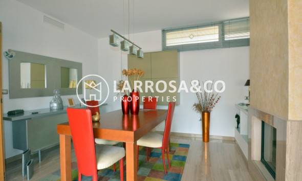 Reventa - Casa de campo - Almoradí