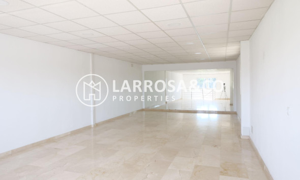 Resale - Commercial space - Almoradí