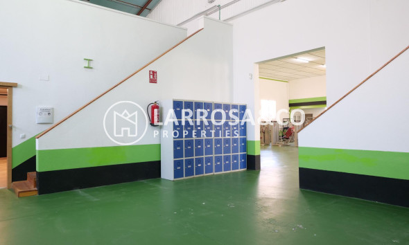 Resale - Commercial space - Almoradí