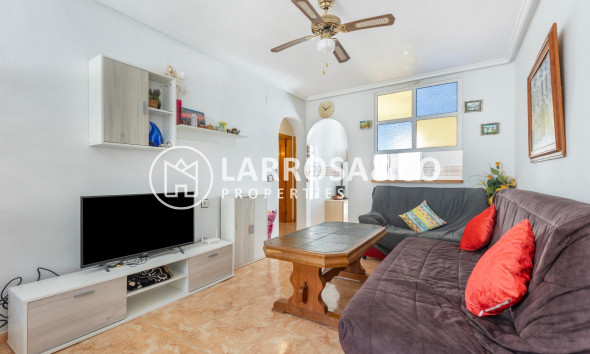 Resale - Semi-detached house - Torrevieja - El limonar