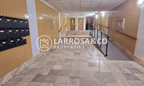 Reventa - Apartamento - Torrevieja - Acequion