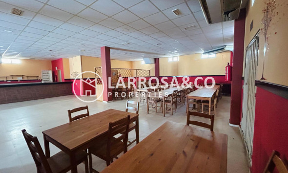 Reventa - Local - Torrevieja - La Mata