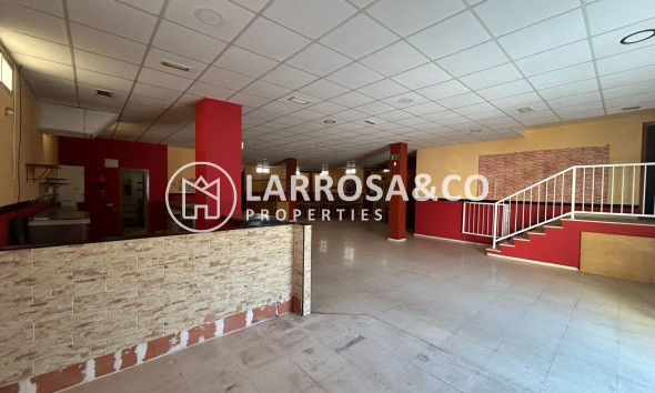 Reventa - Local - Torrevieja - La Mata