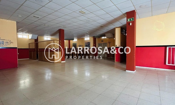 Reventa - Local - Torrevieja - La Mata