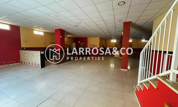 Reventa - Local - Torrevieja - La Mata